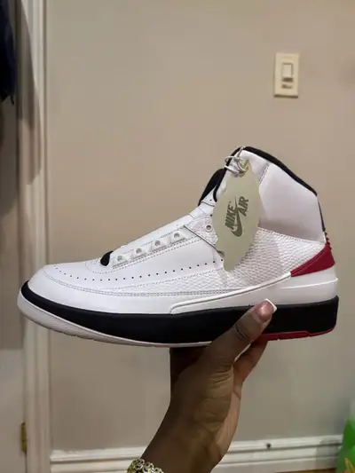 Jordan Retro 2 Chicago, View more