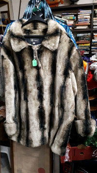 XXL SHORT FAKE FUR WINTER JACKETS