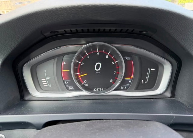 2015 Volvo V60 T5 AWD — photo 5
