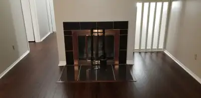 3445 Uplands Dr, Unit 127, Ottawa Rent: $2,450/month Available October 1, 2026 Parking included Util...