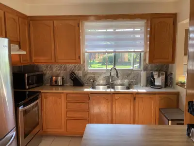 Armoire de cuisine en chêne, View more