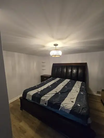 ROOM FOR RENT FOR ****FEMALES ONLY****