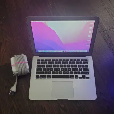 i7 256gigs ssd MacBook Air 13-inch Mac + Windows , View more