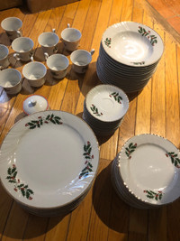 Set of Porcelain Christmas dishes