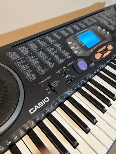 Piano digital keyboard in great condition & stand, View more