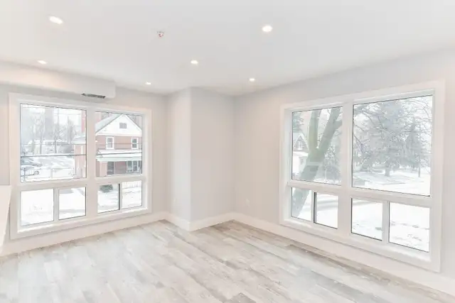 2 Bedroom Student Rental in Long Term Rentals in Kitchener / Waterloo - Image 4