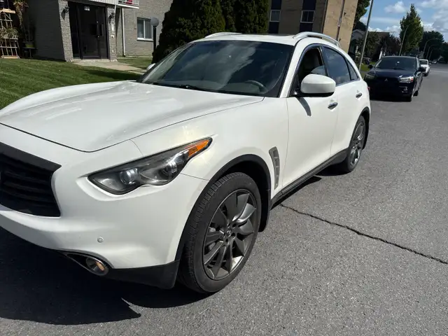 Infinity Fx50s 2012548417469228011524