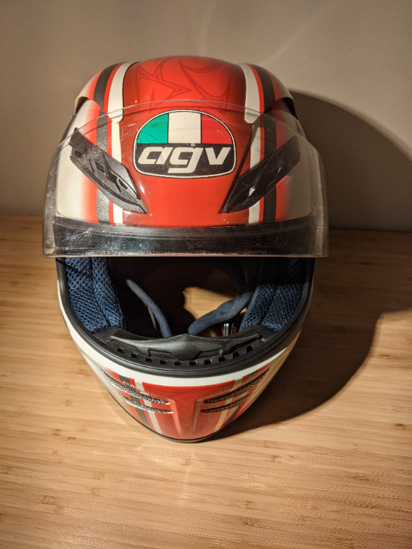 Full face motorcycle helmet AGV Stealth XXL | Great price in Motorcycle Parts & Accessories in London - Image 2