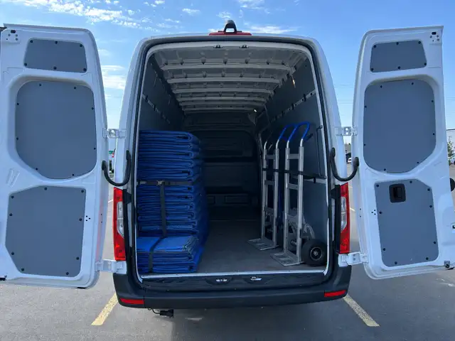 $75/Truck/Trailer/2 strong movers577867783414763521