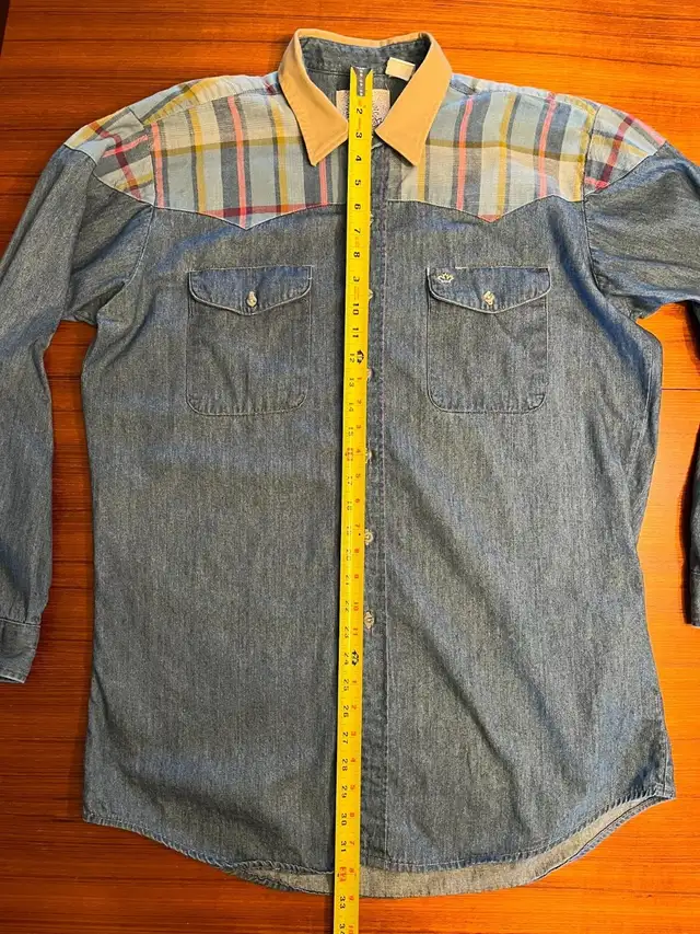 Vintage 1980s Mid-Western Garment Co. Men's Blue Denim LS Large in Men's in Calgary - Image 5