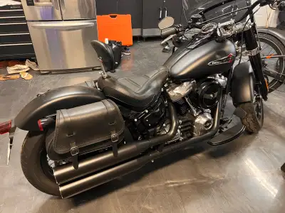 2020 Softail Slim 107 HD with only 2646km. It has been services at the dealership each year and is s...