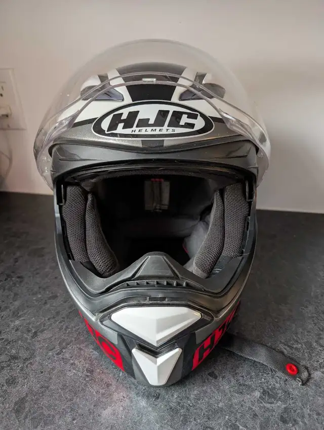 HJC RPHA 70 Helmet in Motorcycle Parts & Accessories in Laval / North Shore - Image 2