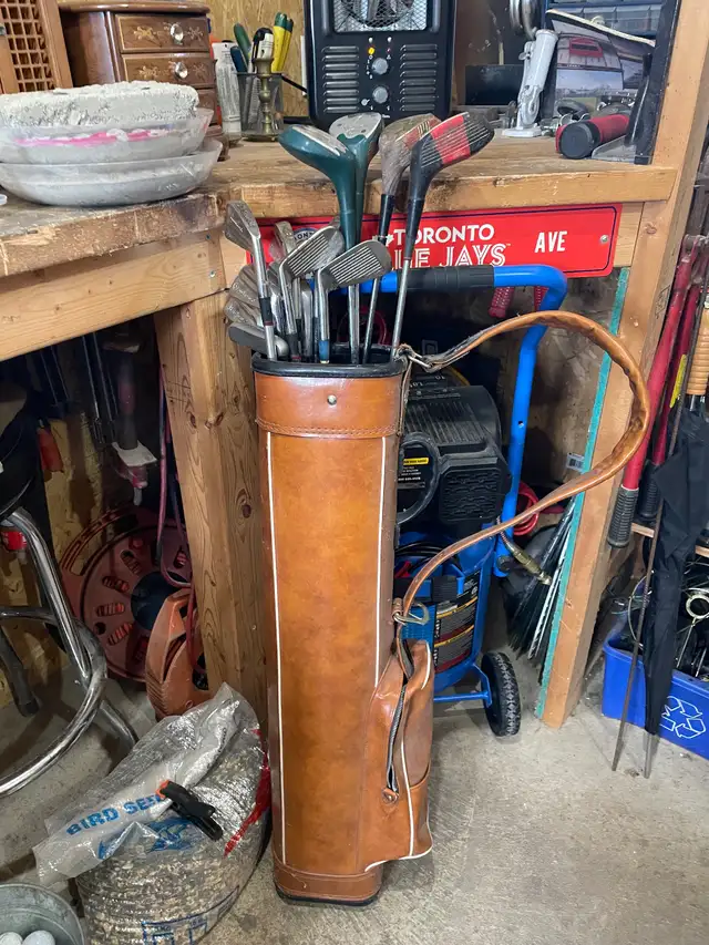 Older golf clubs in Golf in London - Image 5