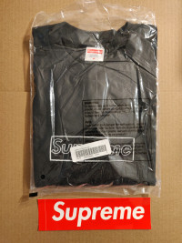 New SUPREME KAWS Chalk box logo T-Shirt SS21 Medium Black bogo