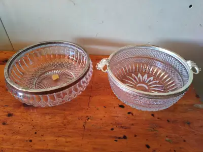 2 Crystal Bowls / Good Condition / Lindsay / $20