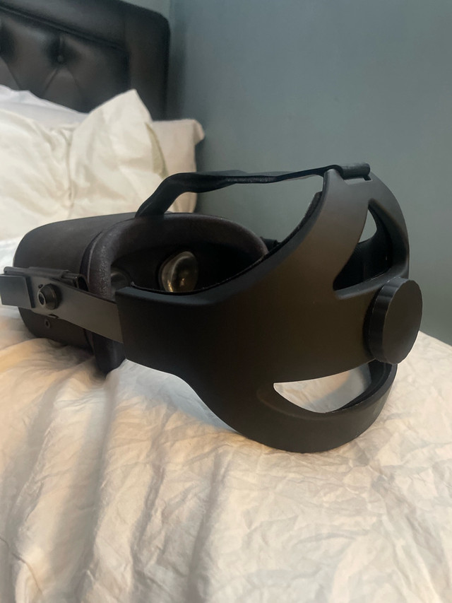 Vr quest 1 for sale  in Other in Mississauga / Peel Region - Image 2