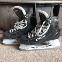 CCM hockey skates