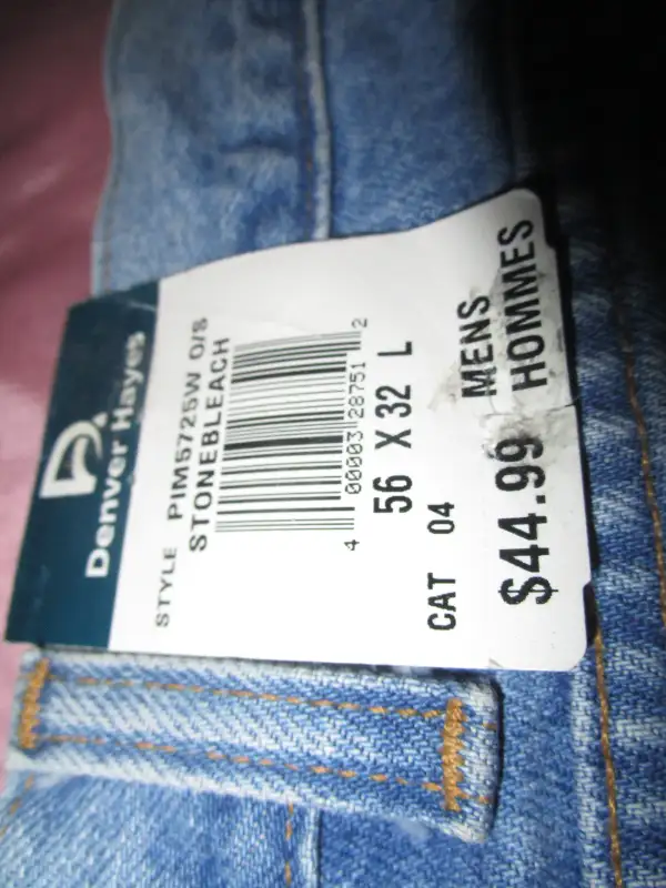 Jeans Denver Hayes neuf avec encore l étiquette de magasin 56 po in Men's in Laval / North Shore - Image 4