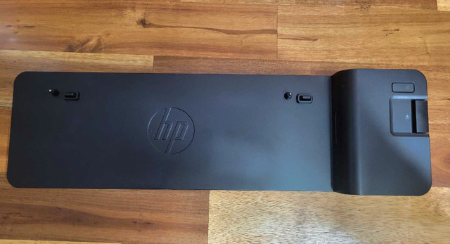 HP UltraSlim Docking Station (D9Y32UT#ABA) dans Accessoires pour portables  à Laval/Rive Nord - Image 2