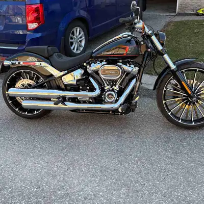2023 Harley-Davidson Breakout 117 – Only 4,110 KM – Excellent Condition – $24,000 Selling my 2023 Ha...