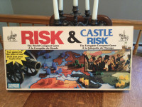 RISK AN 1993 CASTLE deux jeux en un cartes comme neuves
