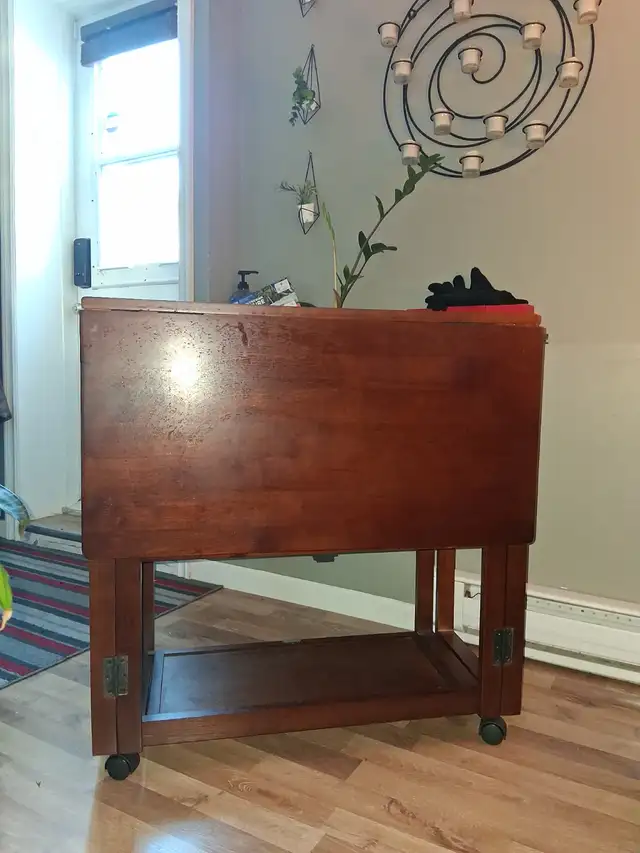 Kitchen / side table & Stools in Dining Tables & Sets in St. John's - Image 2