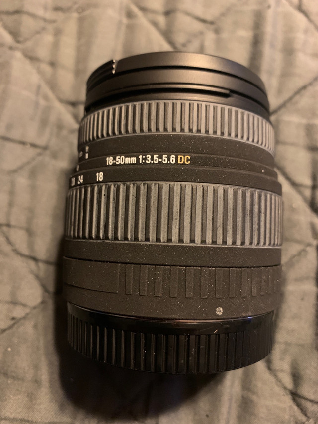 Sigma 18-50mm 1:3.5-5.6 DC Zoom Lens For- Canon EOS Cameras in Cameras & Camcorders in Oshawa / Durham Region - Image 2