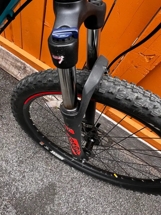 Scott Aspect MTB 750 27.5 XS in Mountain in Ottawa - Image 9