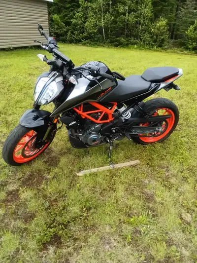 2021 KTM Duke For more info call 506 743 3091