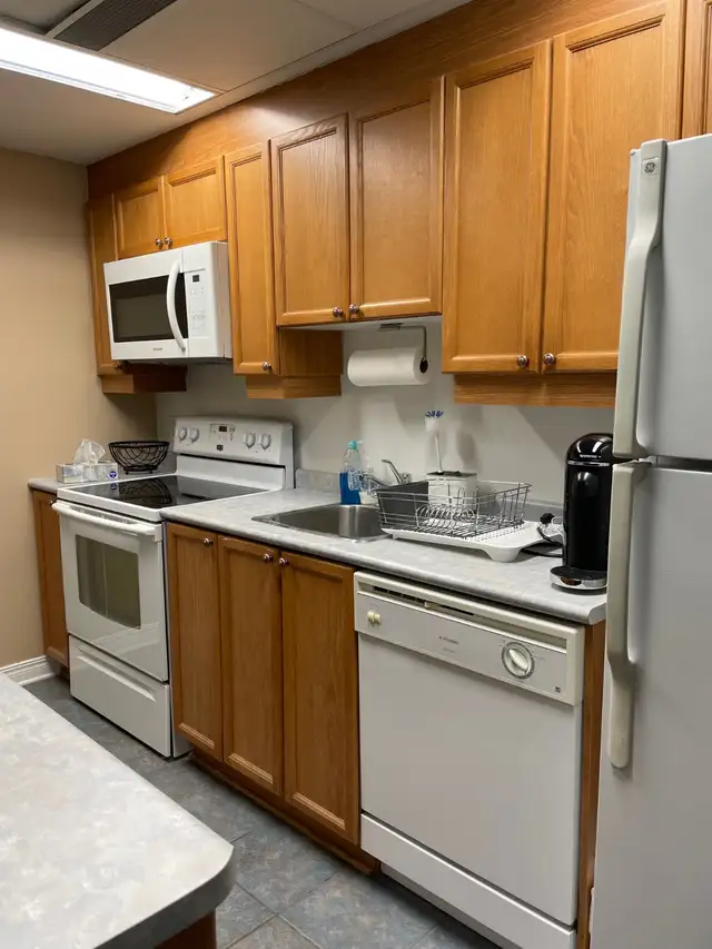 1BR Condo in the Heart of ByWard Market Available Aug 01/2025 in Ontario in Canada - Image 9
