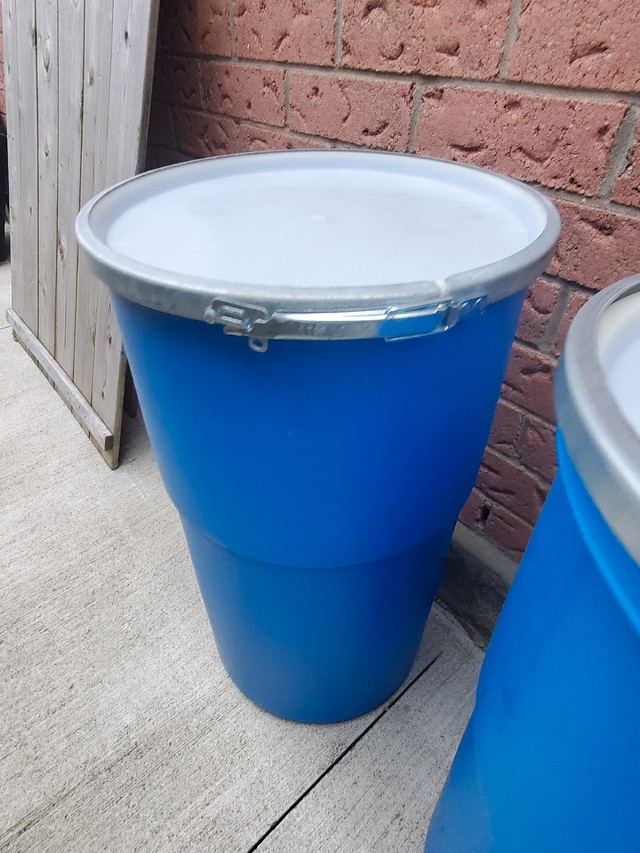 Food Grade Plastic Barrels perfect size for Indoor Storage needs in Storage & Organization in Kitchener / Waterloo - Image 4