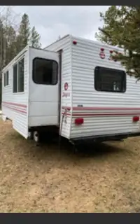 28 ft,  JAYCO 5TH WHEEL,  SLIDEOUT,  GUTTED TRAILER.