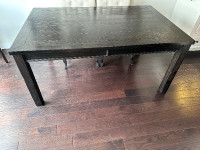 Dining table (with extendable middle piece)