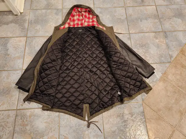 Torrid Woman's Jacket size XL in Women's - Tops & Outerwear in City of Toronto - Image 3