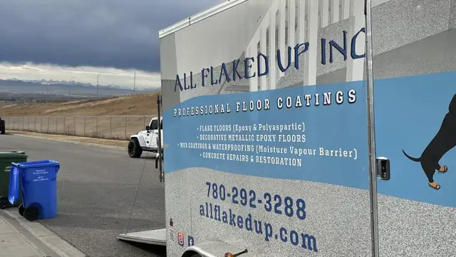 Epoxy / Polyaspartic Flake Floor64424243256450124