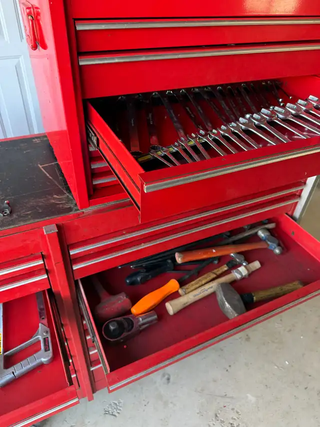 Tool Boxes and Tools64519998250114121