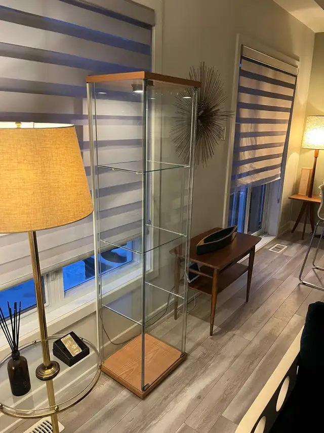 90s Vintage IKEA bookcase display cabinets with lights in Bookcases & Shelving Units in Gatineau - Image 8
