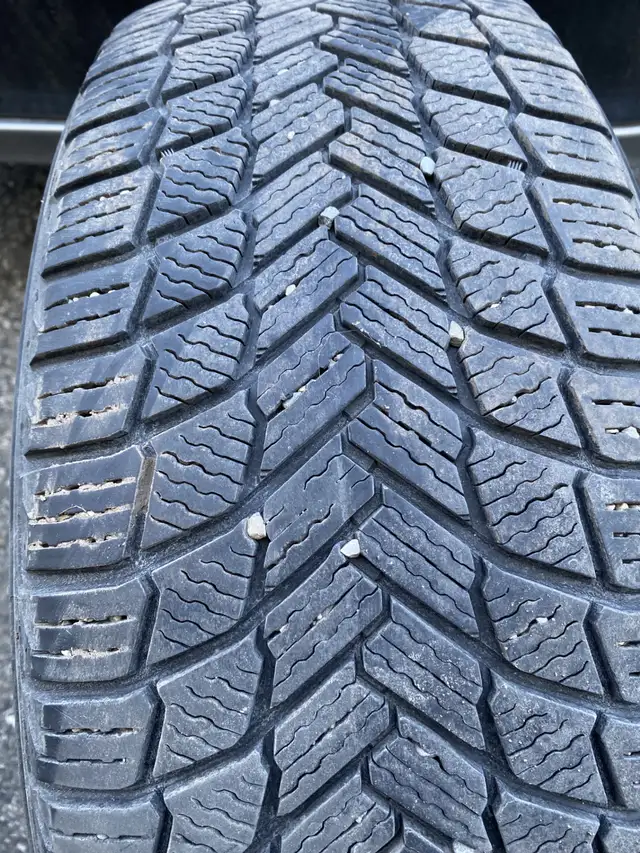 Used Michelin X-ICE Snow SUV 245/65 R17 in Tires & Rims in Kitchener / Waterloo - Image 4