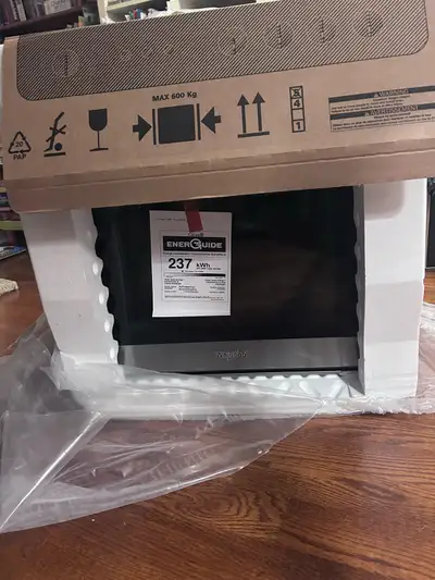 Brand-New Whirlpool 24″ Wall Oven (uninstalled), View more