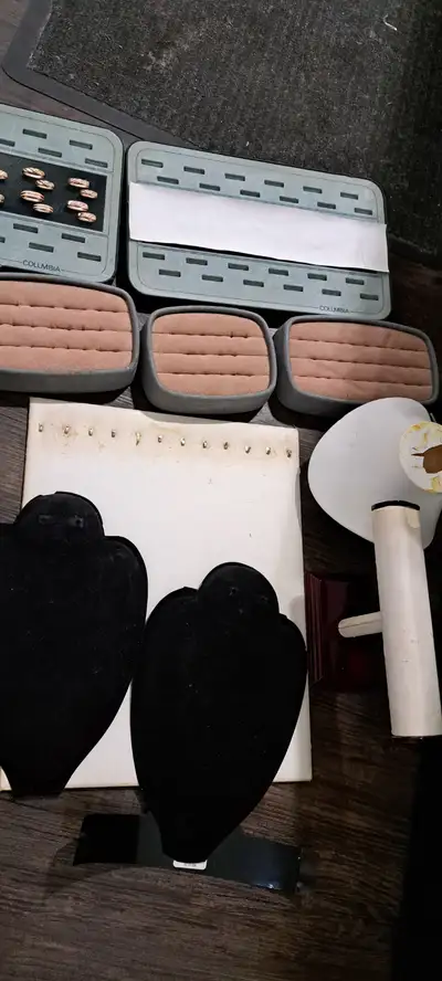 Small display for jewellery and watches. Price is for each one. $5/piece. You can take as many as or...