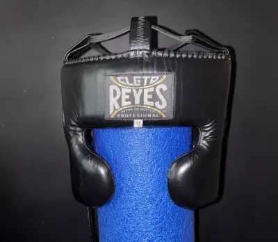 Cleto Reyes Headgear black, View more