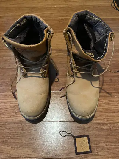 Bottes Timberland 9,5 US date d’au moins 15 ans., View more