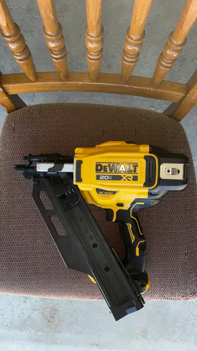 BRAND NEW DeWalt 20v MAX XR 30° Framing Nailer, View more
