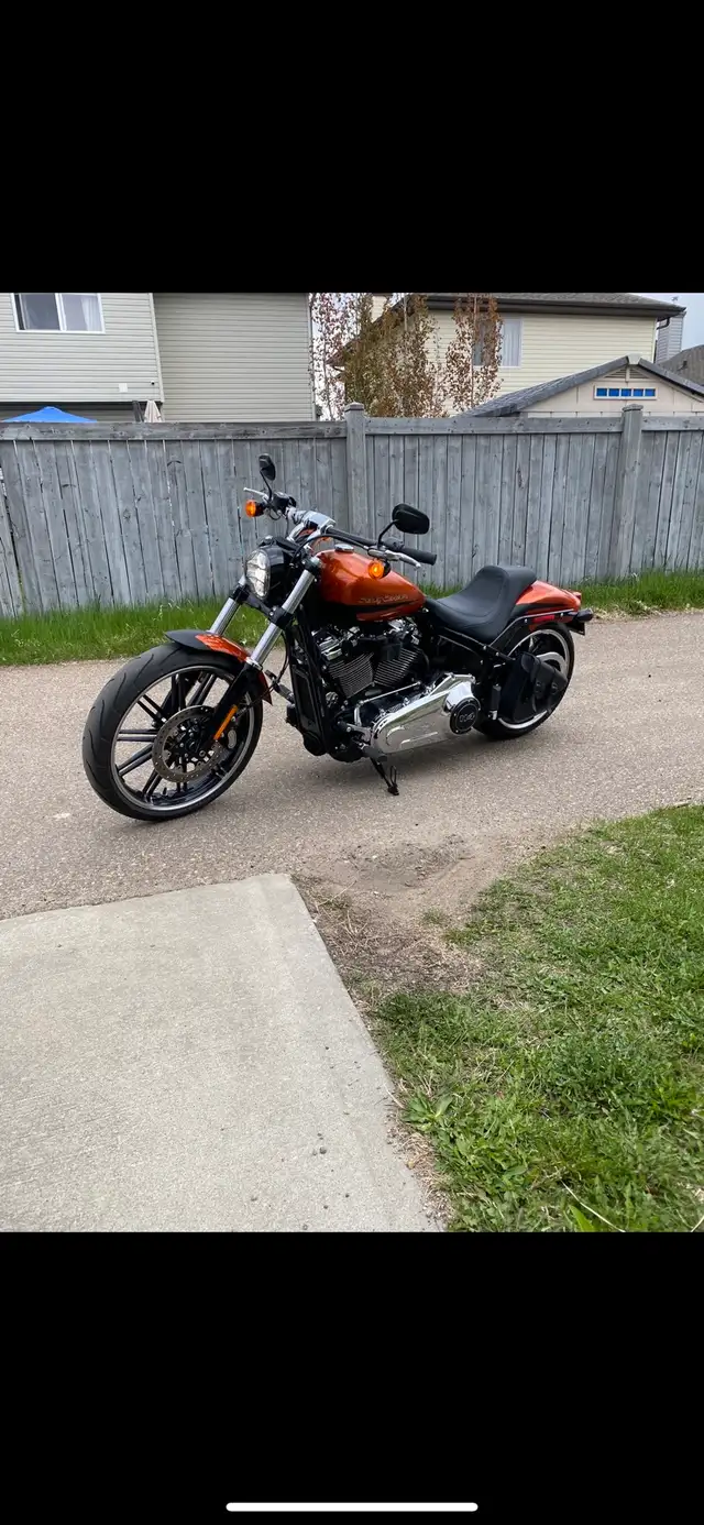 2019 Harley breakout 114 for sale  in Street, Cruisers & Choppers in Edmonton - Image 2
