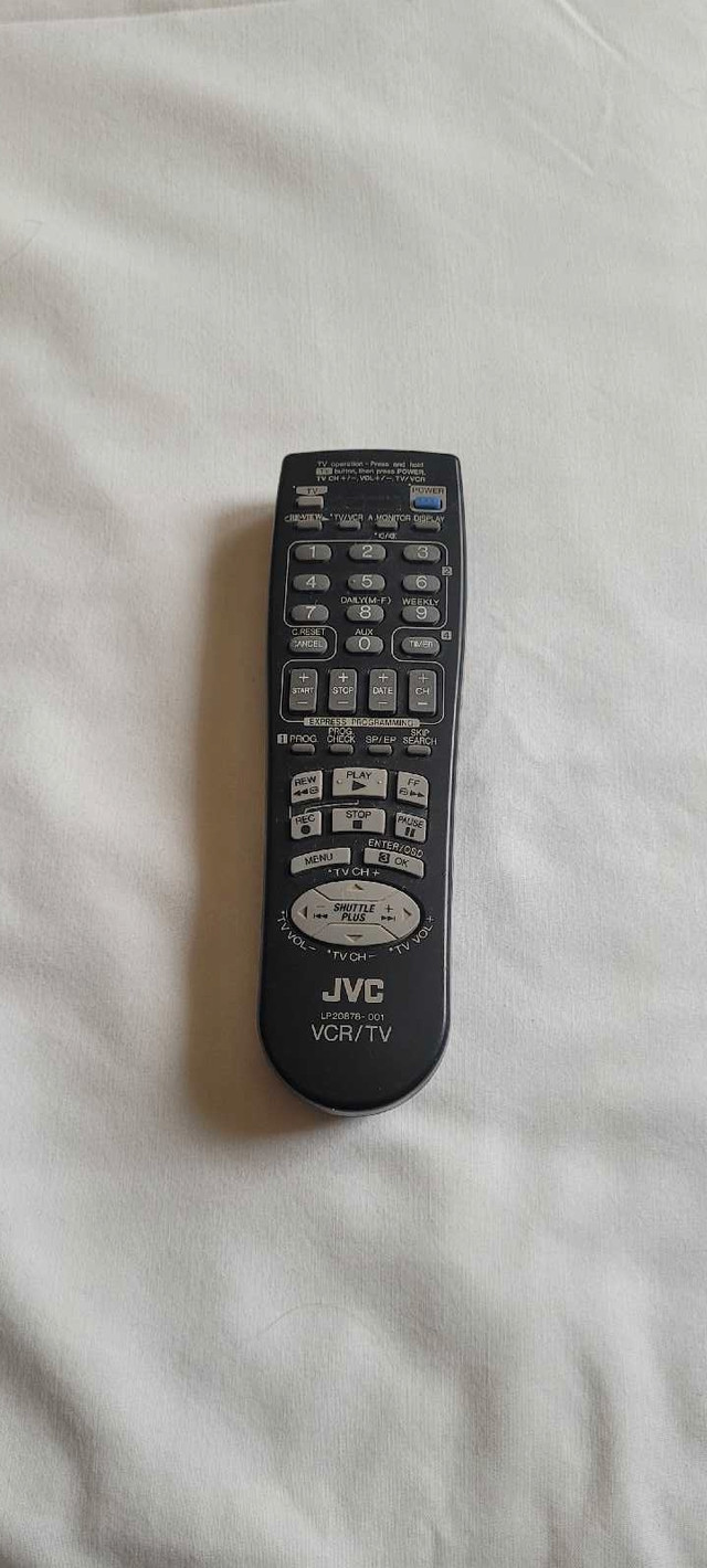 JVC LP20878-001 remote control for VCR/TV dans Accessoires pour télé et vidéo  à Ville de Montréal