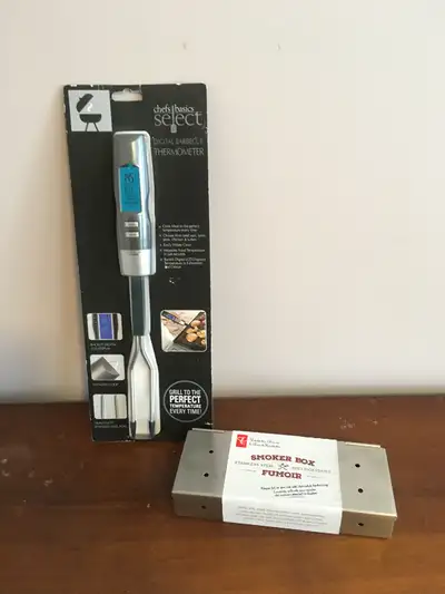 NWT - BBQ GRILL ACCESSORIES - DIGITAL THERMOMETER AND SMOKER BOX, View more