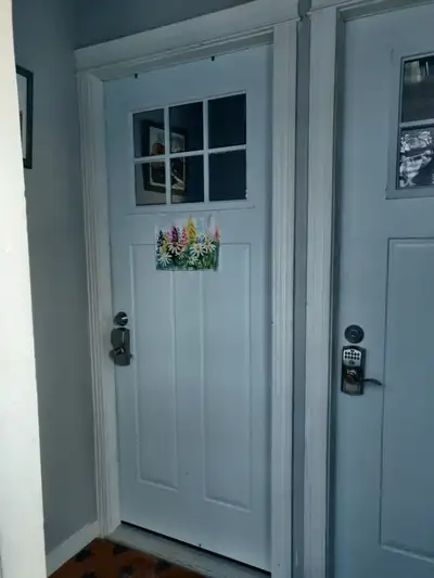 Main floor, Short term, long rent available, Move in Ready, from March 20th. Walking distance to man...