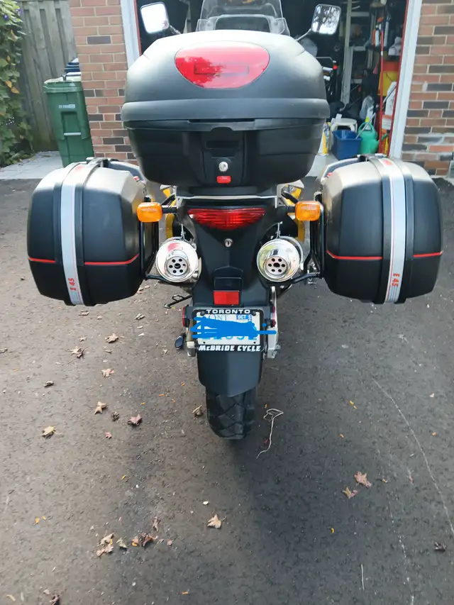 Suzuki VStrom DL1000 in Touring in City of Toronto - Image 5