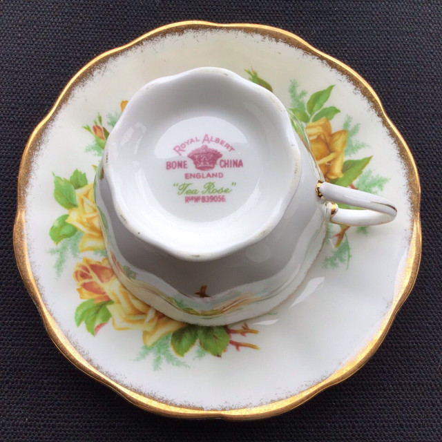 Beautiful Royal Albert Bone China Cups and Saucers in Kitchen & Dining Wares in Kamloops - Image 3