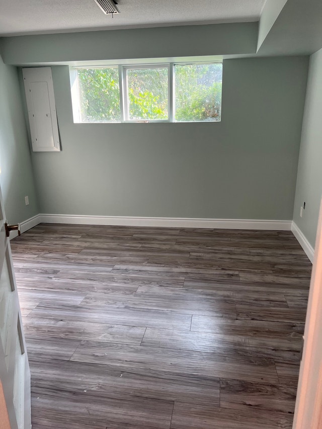 Newley renovated 2 bedroom basement apartment. Long Term Rentals